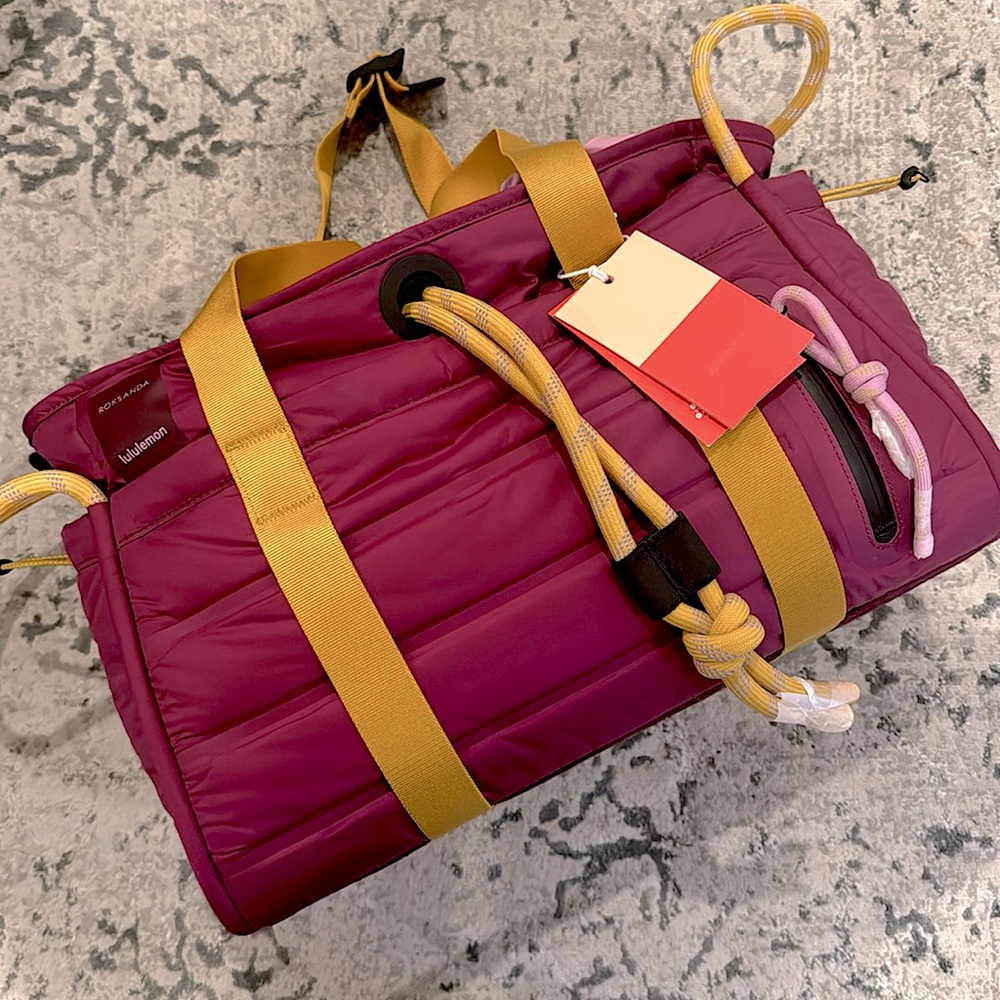 Lululemon NWT Bag